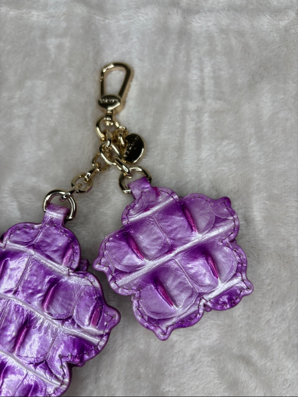 Brahmin Flower Duo Lilac Essence Melbourne Keychain - Picture 8 of 9